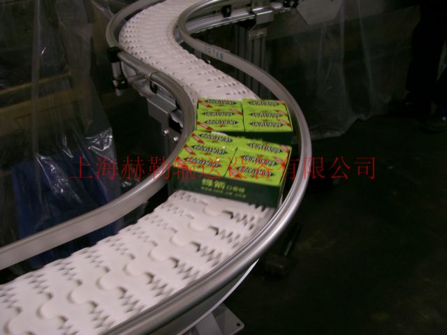 柔性鏈板能停止高精度的運(yùn)動(dòng)，其各鏈節(jié)的磨損伸長(zhǎng)平均，能保持十分高的運(yùn)動(dòng)精度。